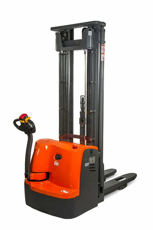 Штабелер электрический самоходный XILIN CDDR15-III